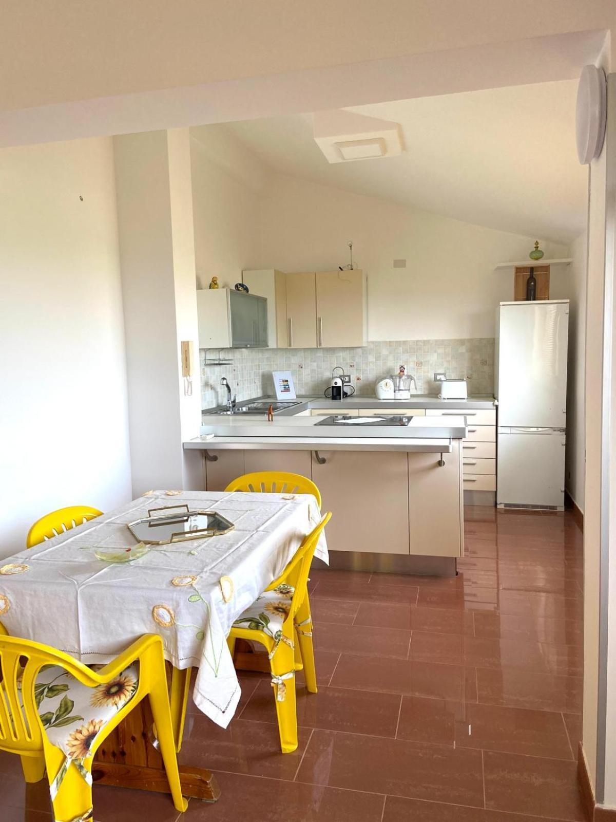 La Terrazza Di Nonna Maria Villa เรอัลมอนเต ภายนอก รูปภาพ